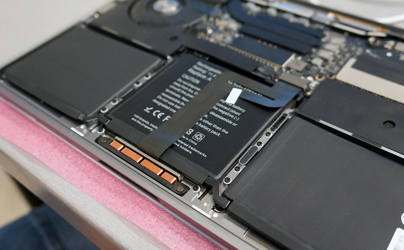 nauja-baterija-a1708 Nauja Macbook Pro A1708