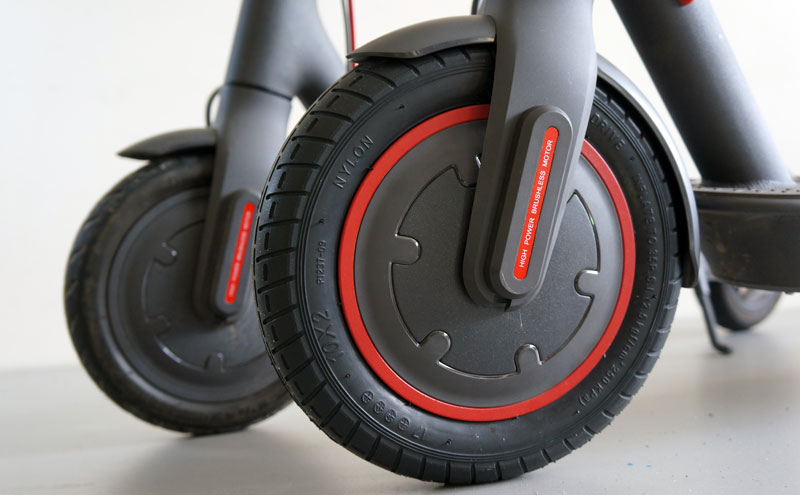 10-coliu-m365-padanga-6 taip atrodo paspirtukas su 10 colių xiaomi padanga