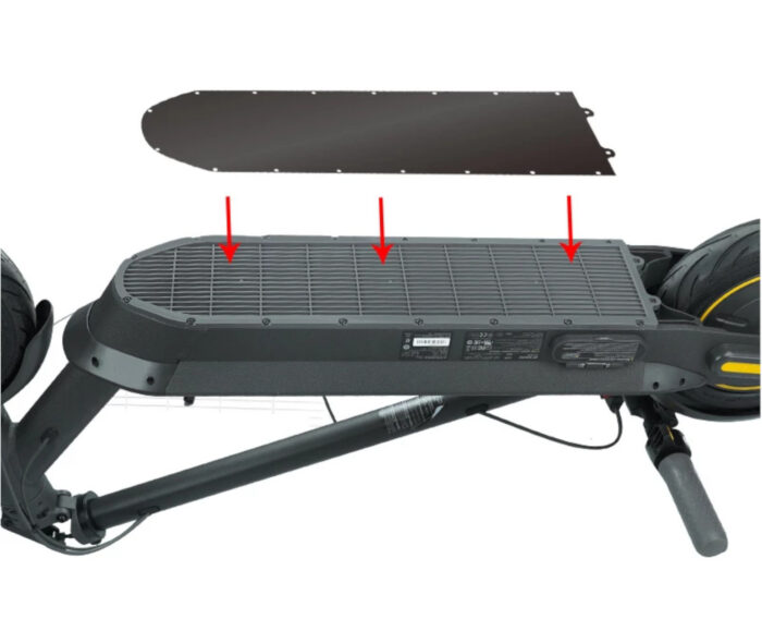 Ninebot MAX G30 metalinė dugno apsauga